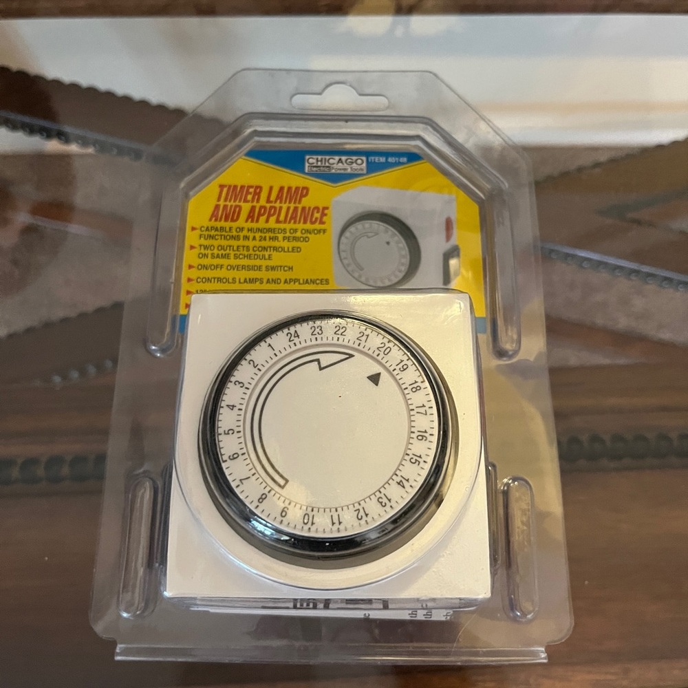 🐠 Chicago Power Tools and Electric: Lamp and Appliance Timer. NWT.
